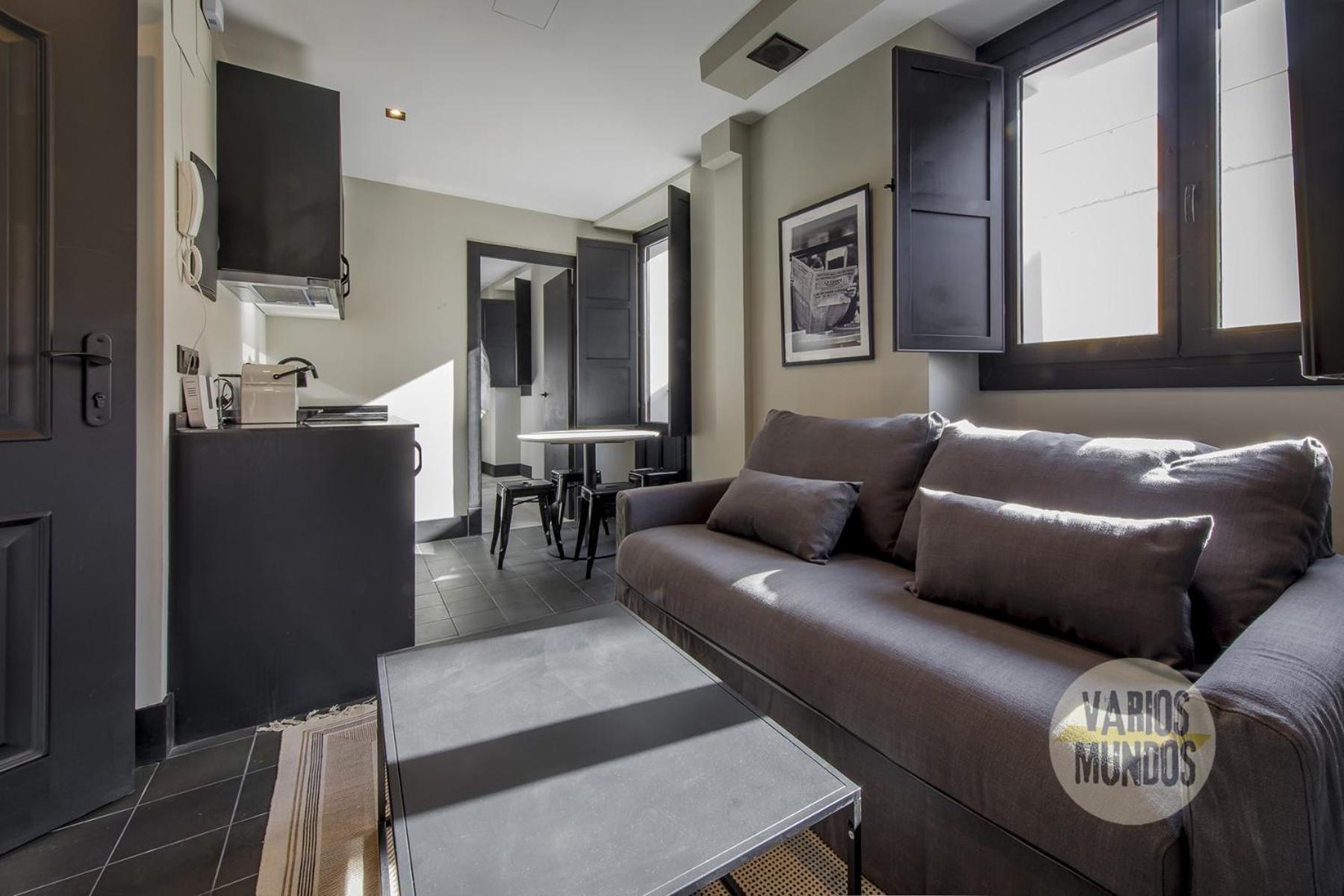 Premium 7pax En Calle Santa Ana-la Latina E2 *