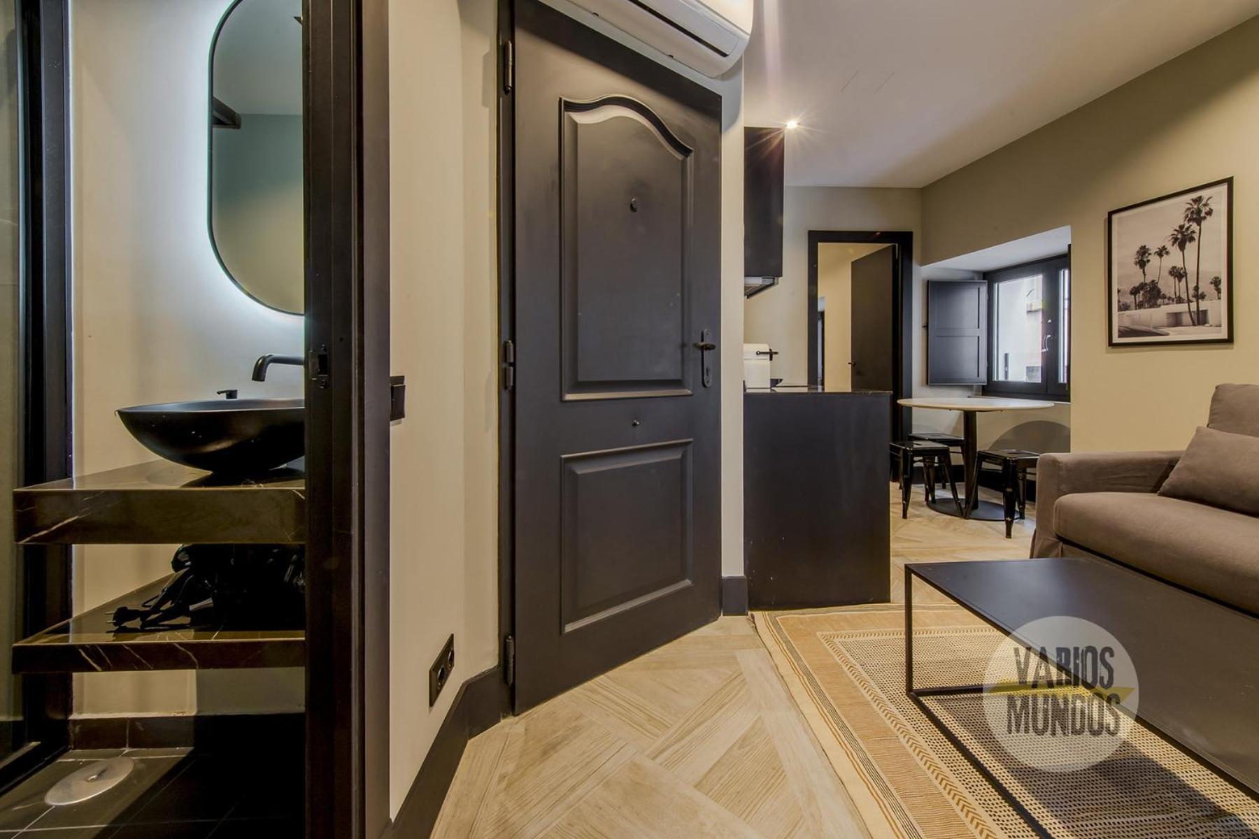 Apartamento Fantastic 7p En Calle Santa Ana-la Latina E2 Madri