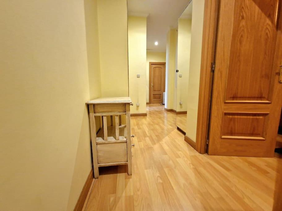Reina Cristina, 3 Individuales En Atocha-retiro Apartment *