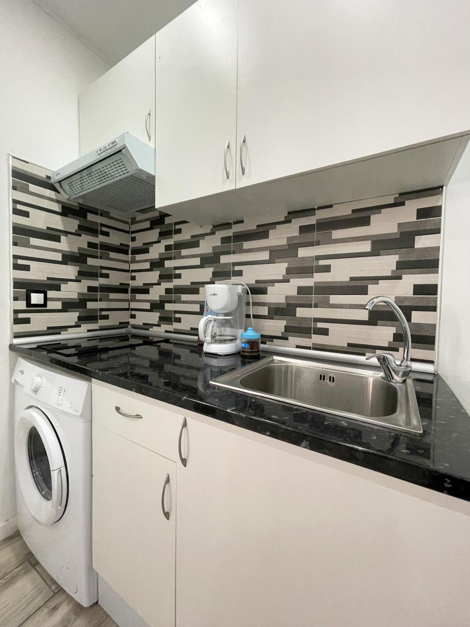 Apartment Near Metro *