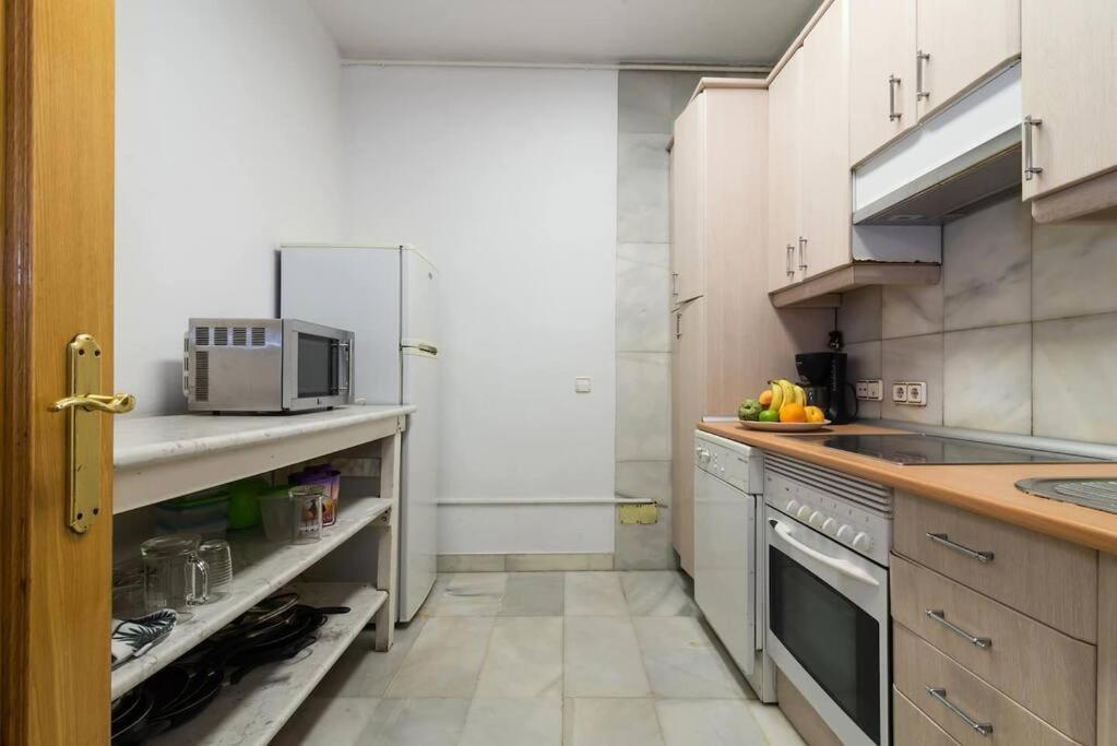 Spacious & Comfortable Flat In Gran Via-sol Madrid