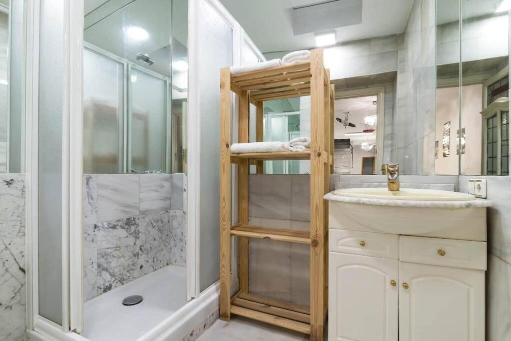 Apartamento Spacious & Comfortable Flat In Gran Via-sol *