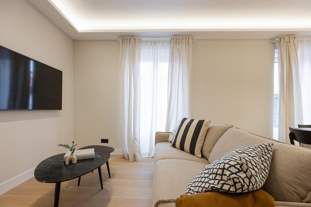 Lejlighed Gran Via Xv Calle De Conchas 4br 4bh