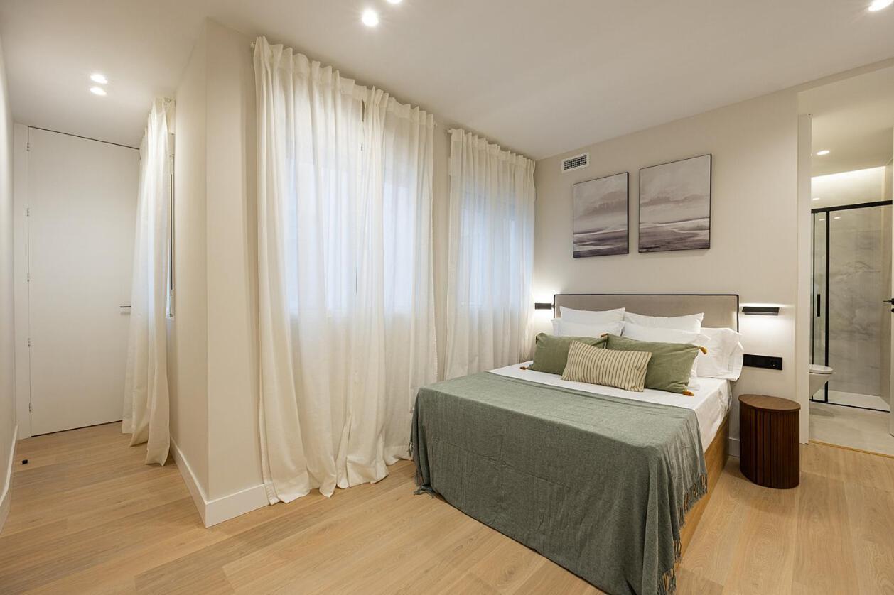 Lejlighed Gran Via Xv Calle De Conchas 4br 4bh *