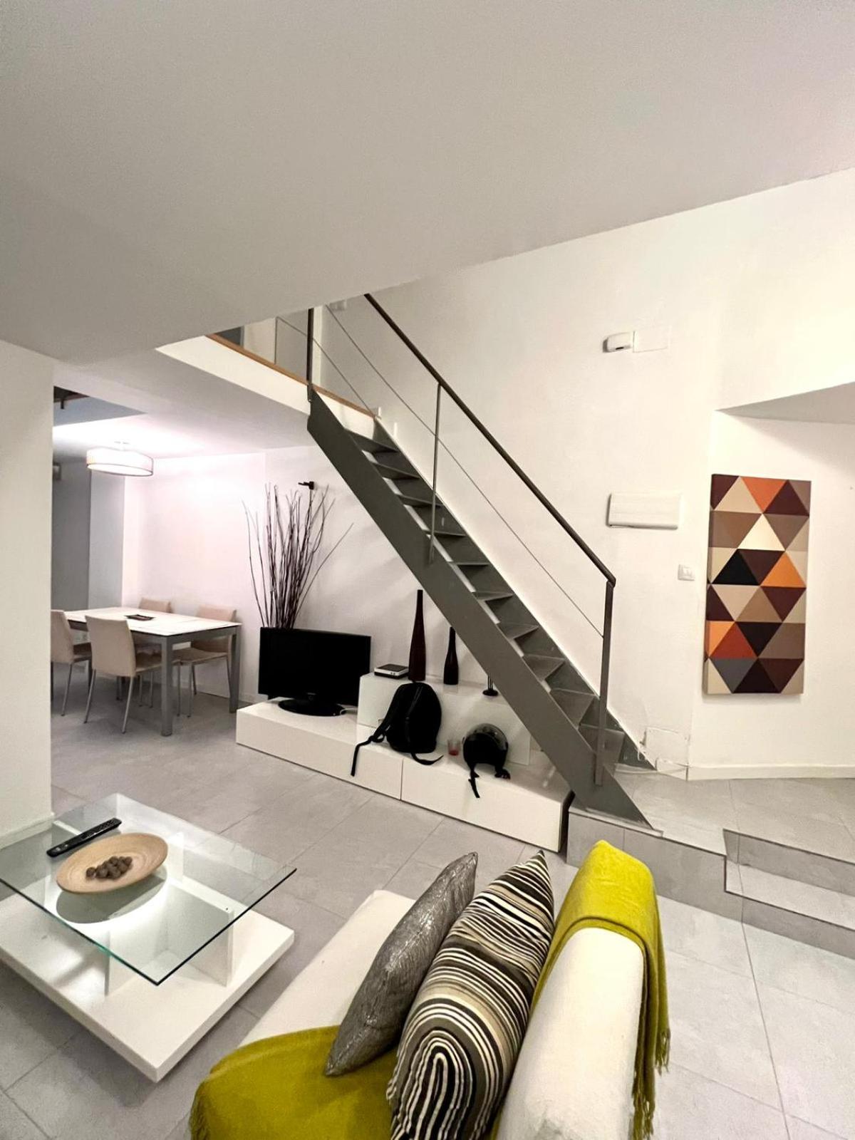 Excelente Loft En Trafalgar Apartment