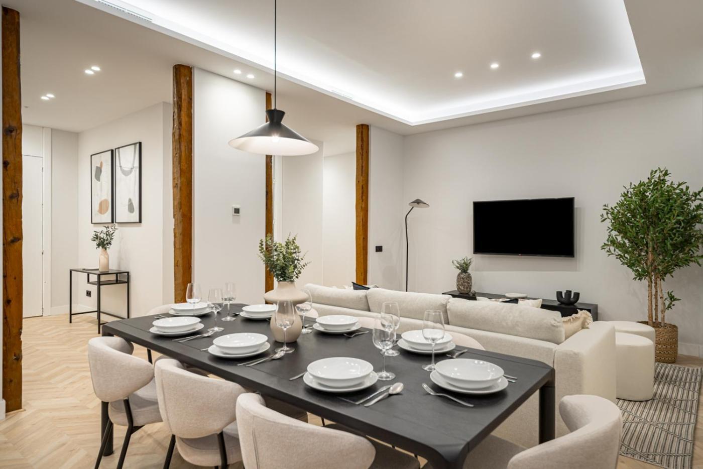 Centro Xx Calle Montera 5br 6bh Lejlighed