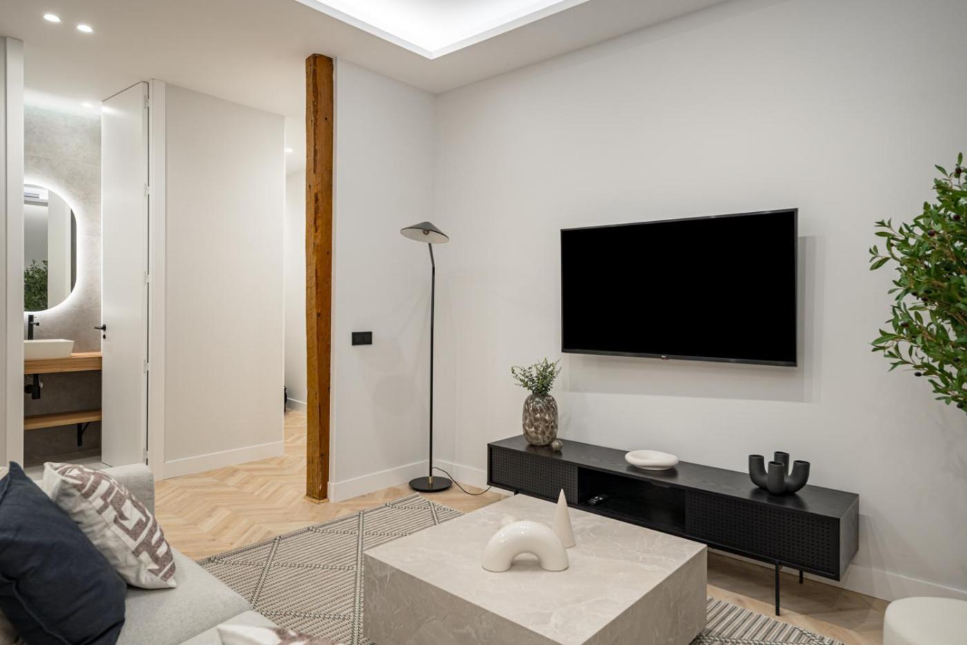 Centro Xx Calle Montera 5br 6bh Lejlighed