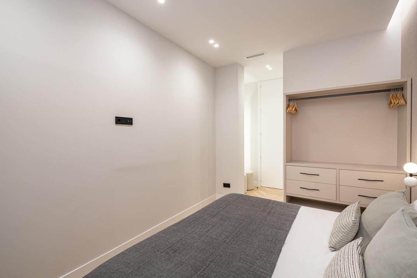 Lejlighed Centro Xx Calle Montera 5br 6bh Madrid
