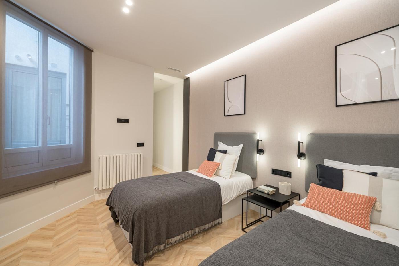 Lejlighed Centro Xx Calle Montera 5br 6bh