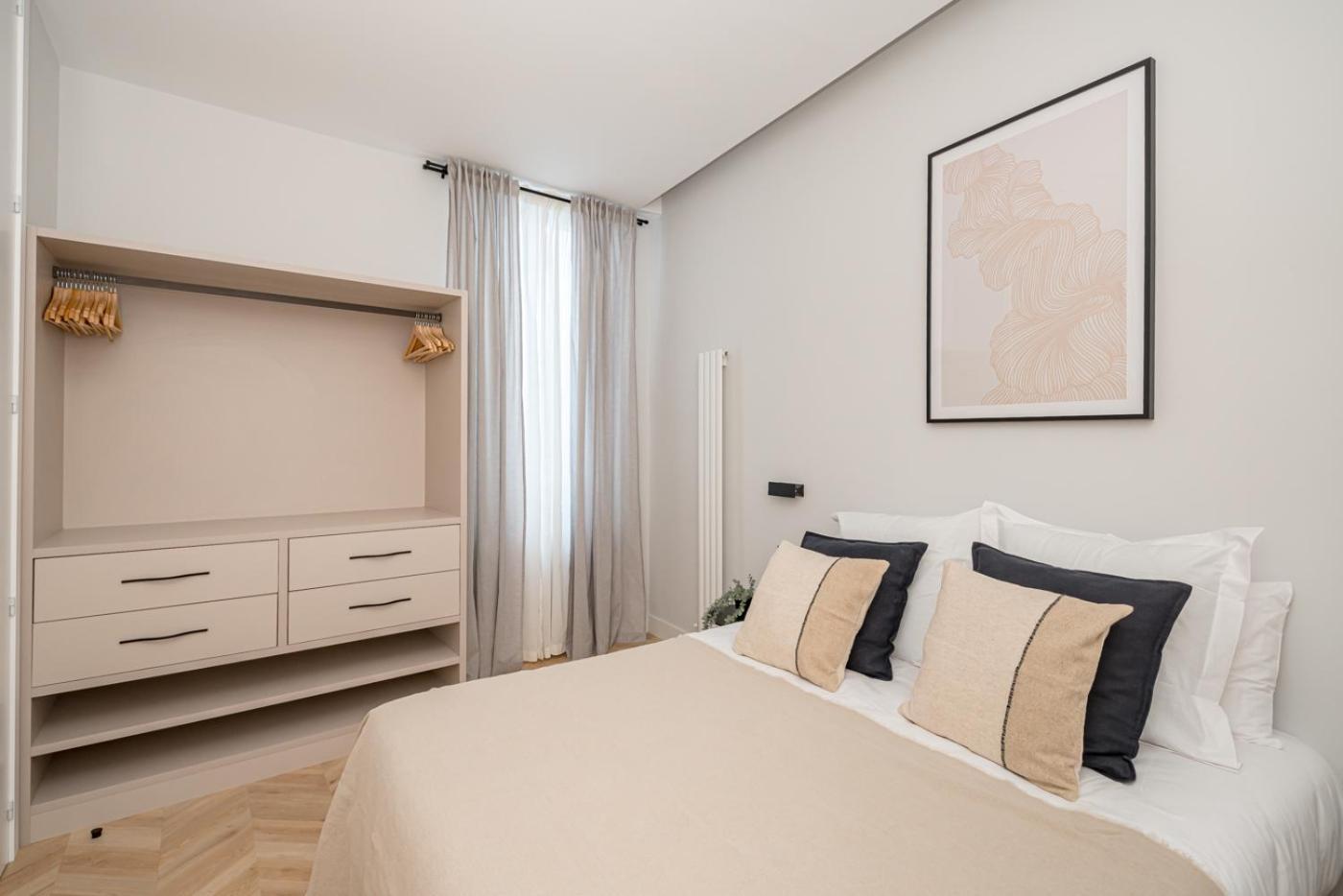 Centro Xx Calle Montera 5br 6bh Lejlighed *