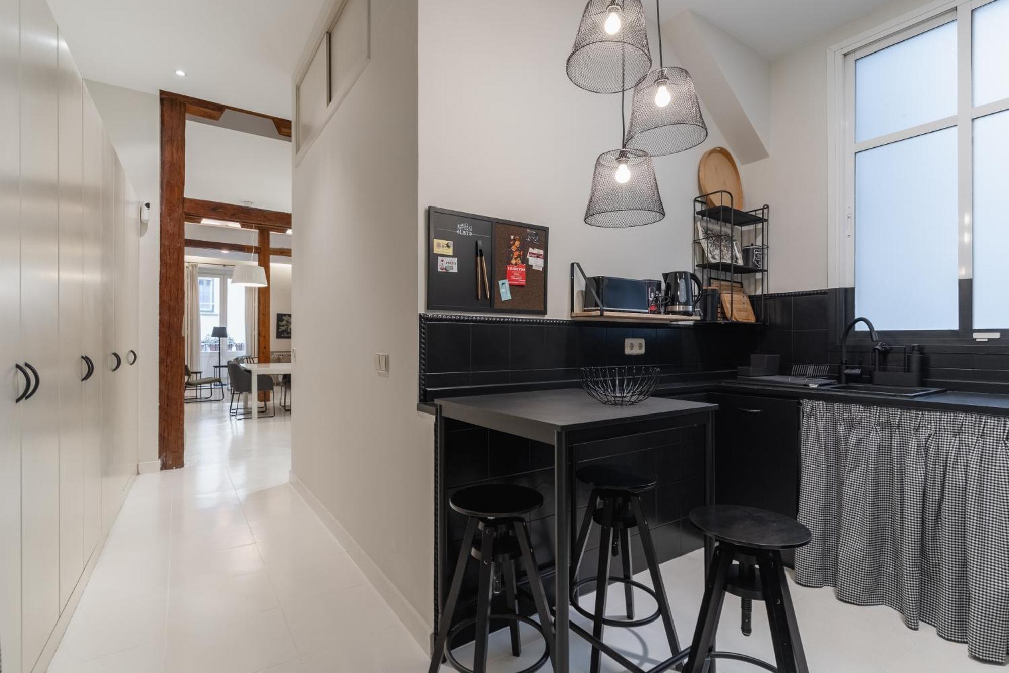 Spacious Modern-3bedrooms 2bathrooms-plaza Mayor Apartment