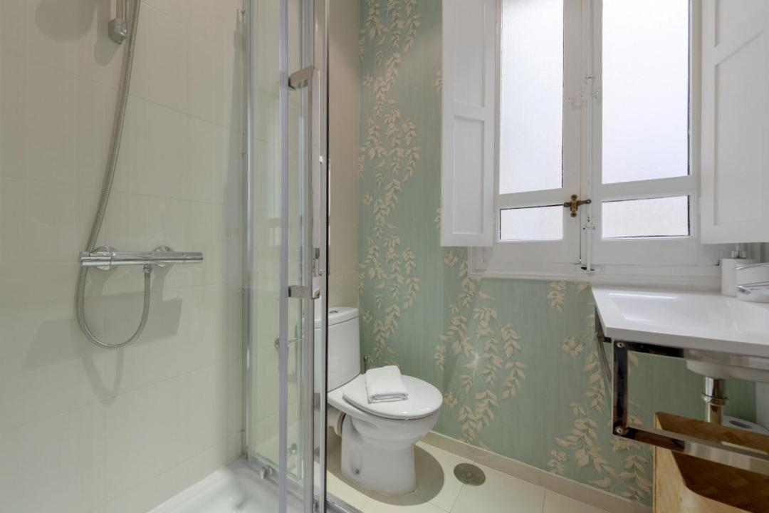 Spacious Bright- 2bd 2bth- Recoletos Apartment Madrid