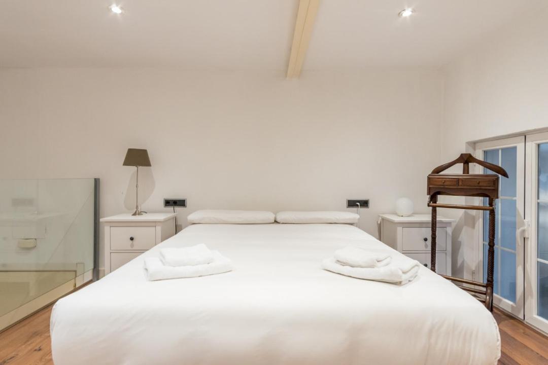 Modern- 2bd 2bth - Opera Apartamento Madri