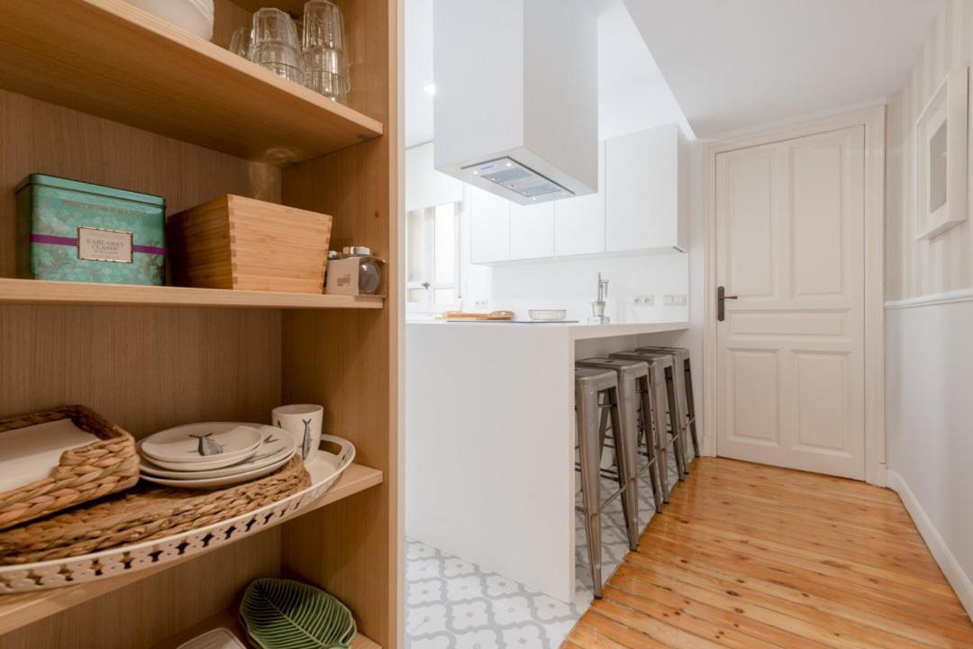 Spacious Bright- 2bd 2bth- Recoletos Apartment Madrid