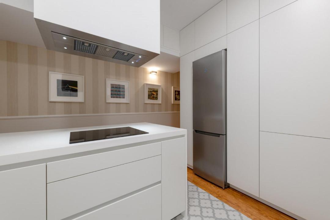 Spacious Bright- 2bd 2bth- Recoletos Madrid