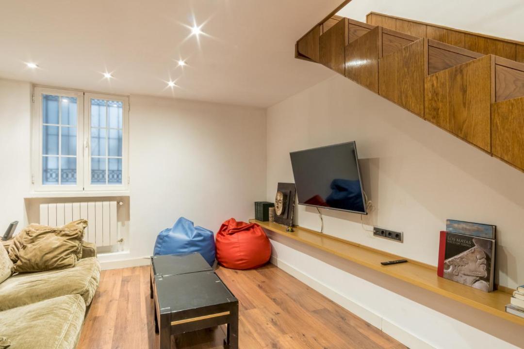 Modern- 2bd 2bth - Opera Apartamento *