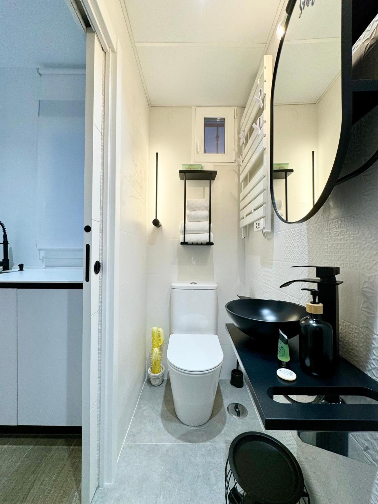 Apartamento Luxury Flat Center & Parking Free Non Touristic