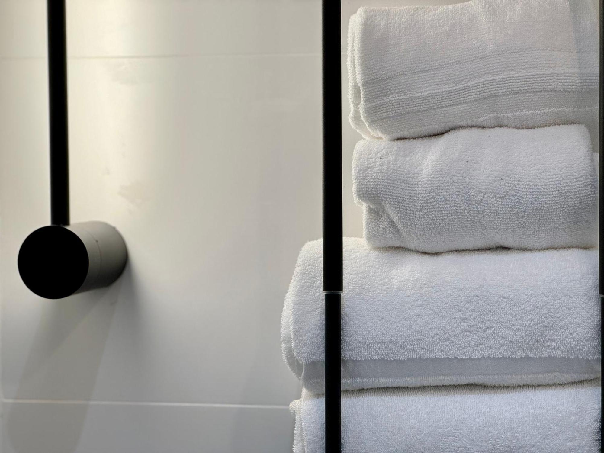 Luxury Flat Center & Parking Free Non Touristic Apartamento