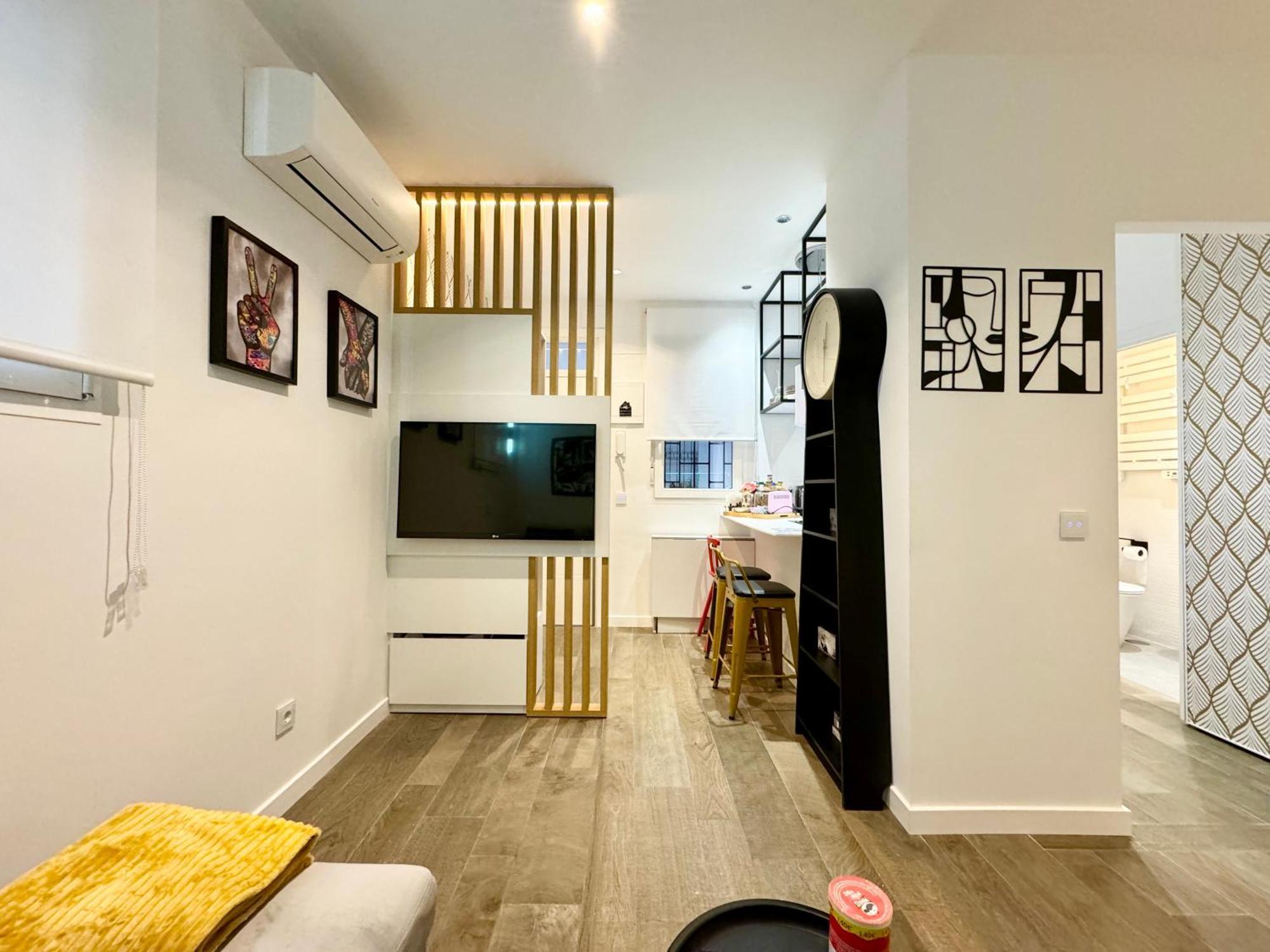 Luxury Flat Center & Parking Free Non Touristic * Madri