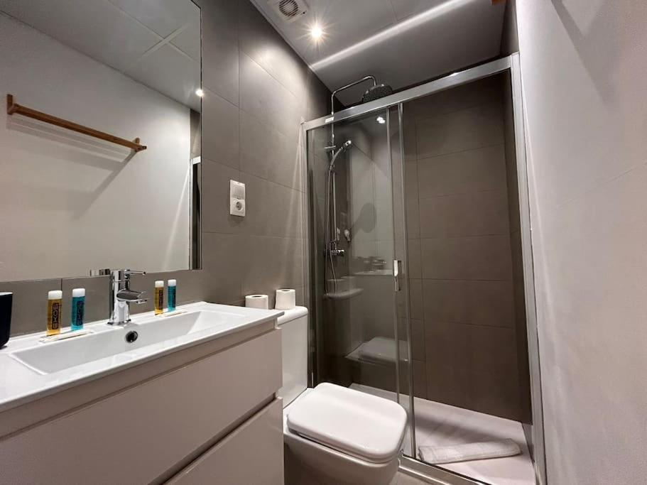 Apartamento Penthouse + Terrace In Estrecho - En 20 Madrid