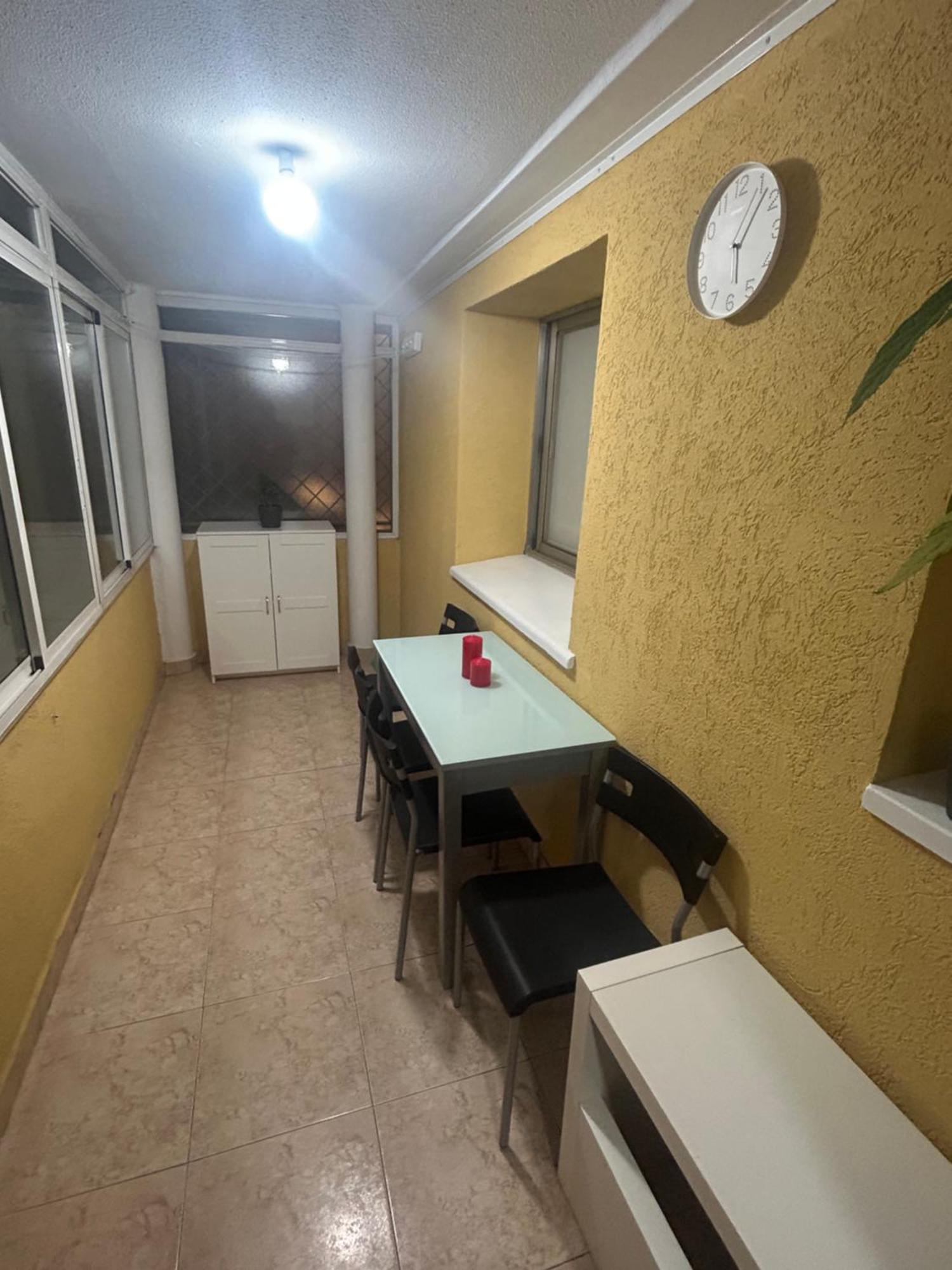 Apartamento Privada En Piso Compartido Madri