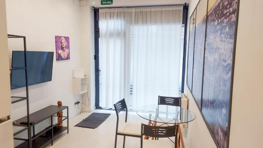Apartamento Precioso Con Patio, Tranquilo