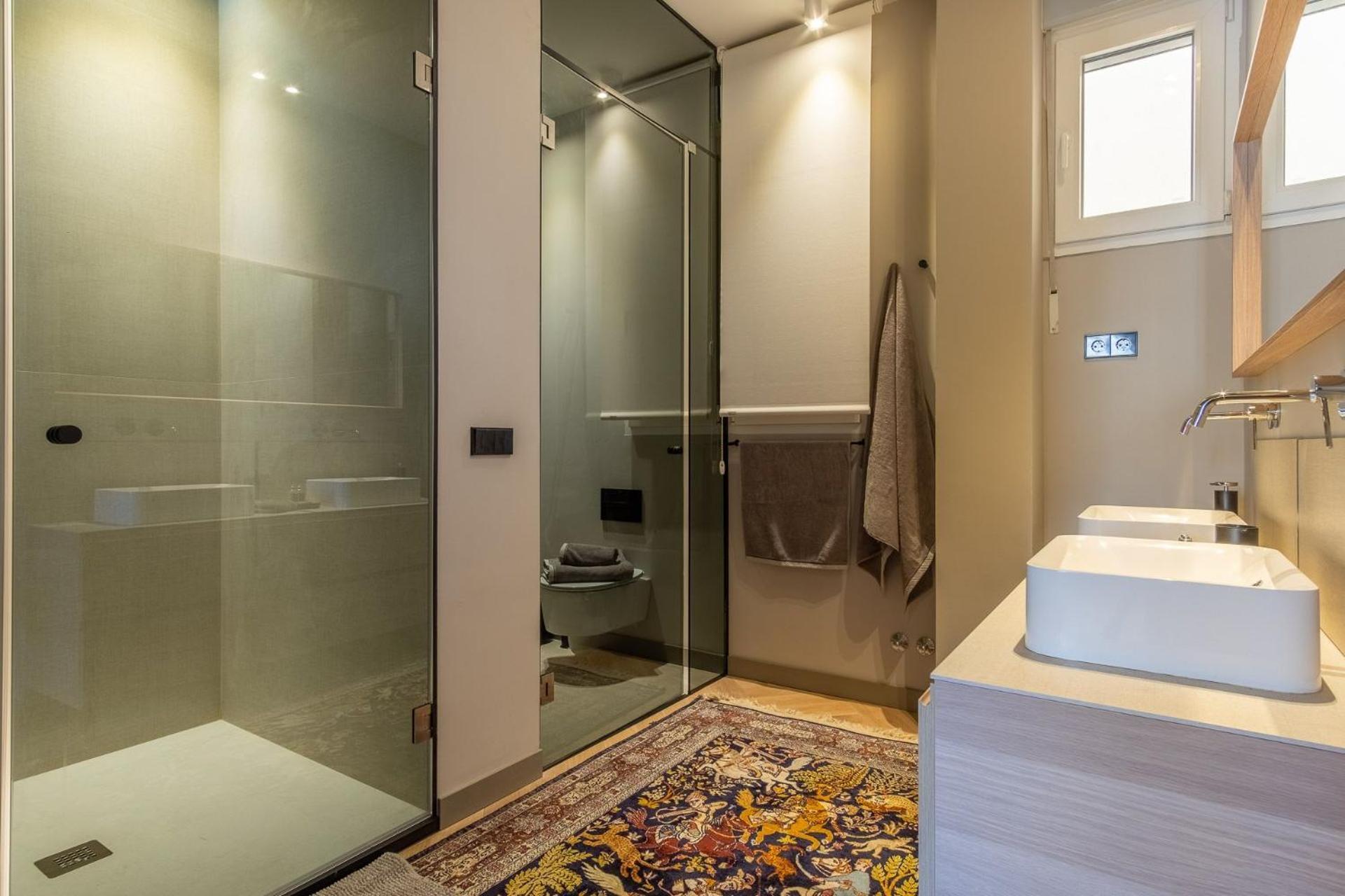 Apartment Spacious 3-bedroom Luxury In The Heart Of Barrio Salamanca Perfect For 6,velazquez I *