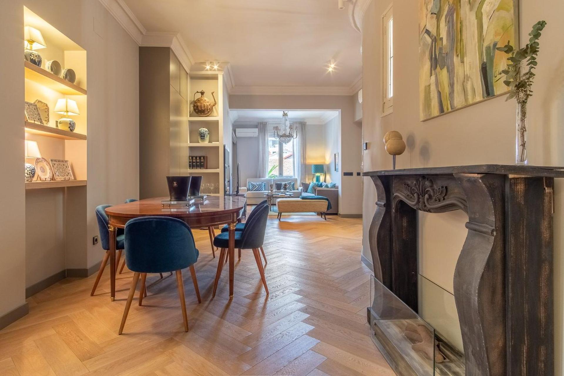 Spacious 3-bedroom Luxury In The Heart Of Barrio Salamanca Perfect For 6,velazquez I * Madrid