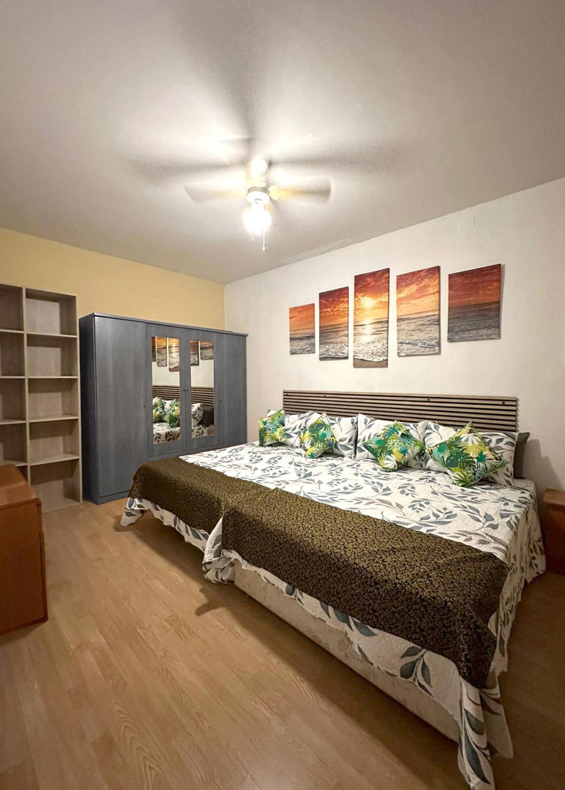 Puerta Del Sol Carretas & Bed & Breakfast *