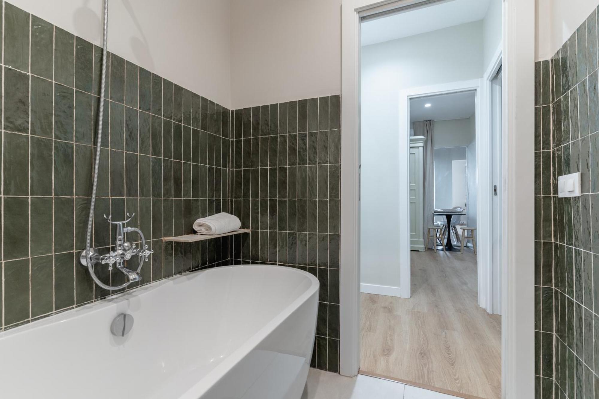 Centric- 1bd 1bth Furnished - Chueca Apartment Madrid