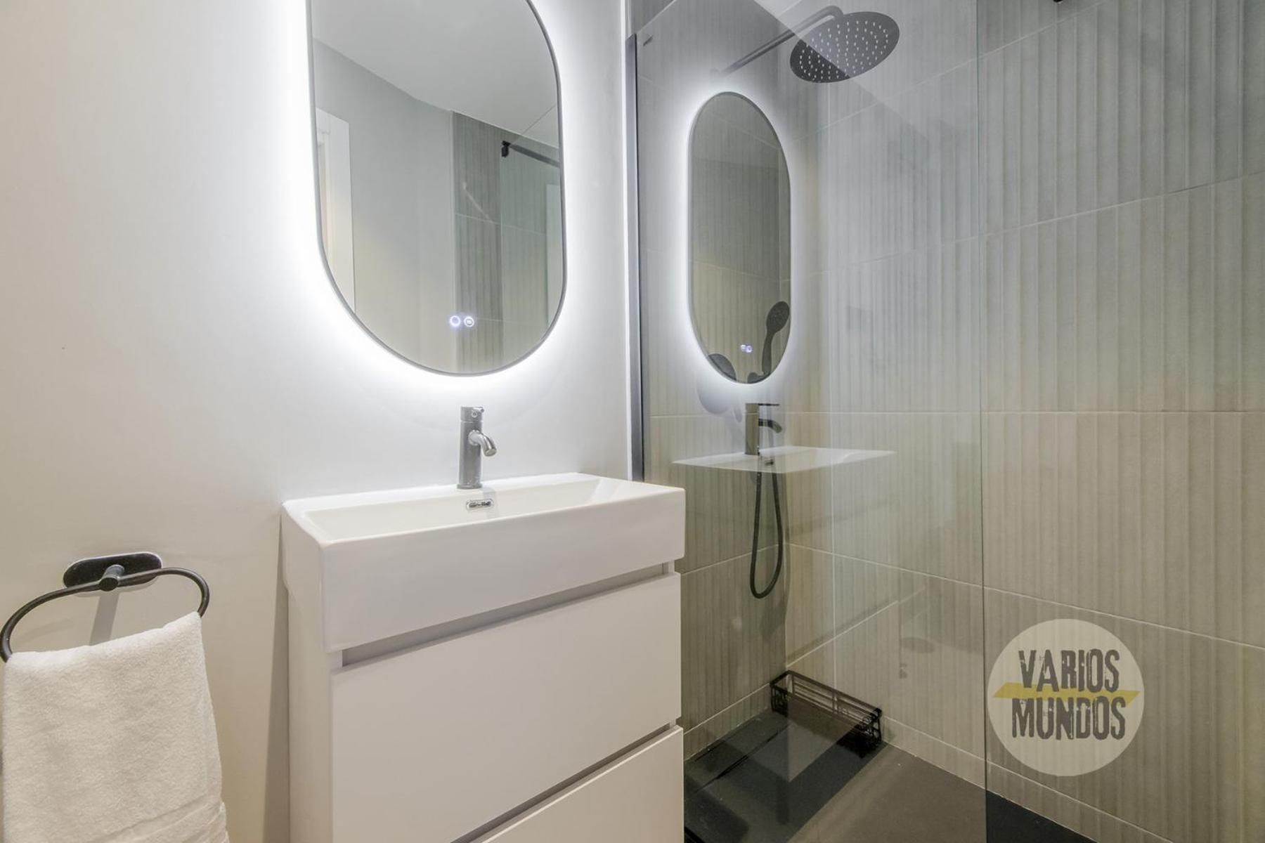 Apartment Centrico And New Bajo 10pax En Gran Via *