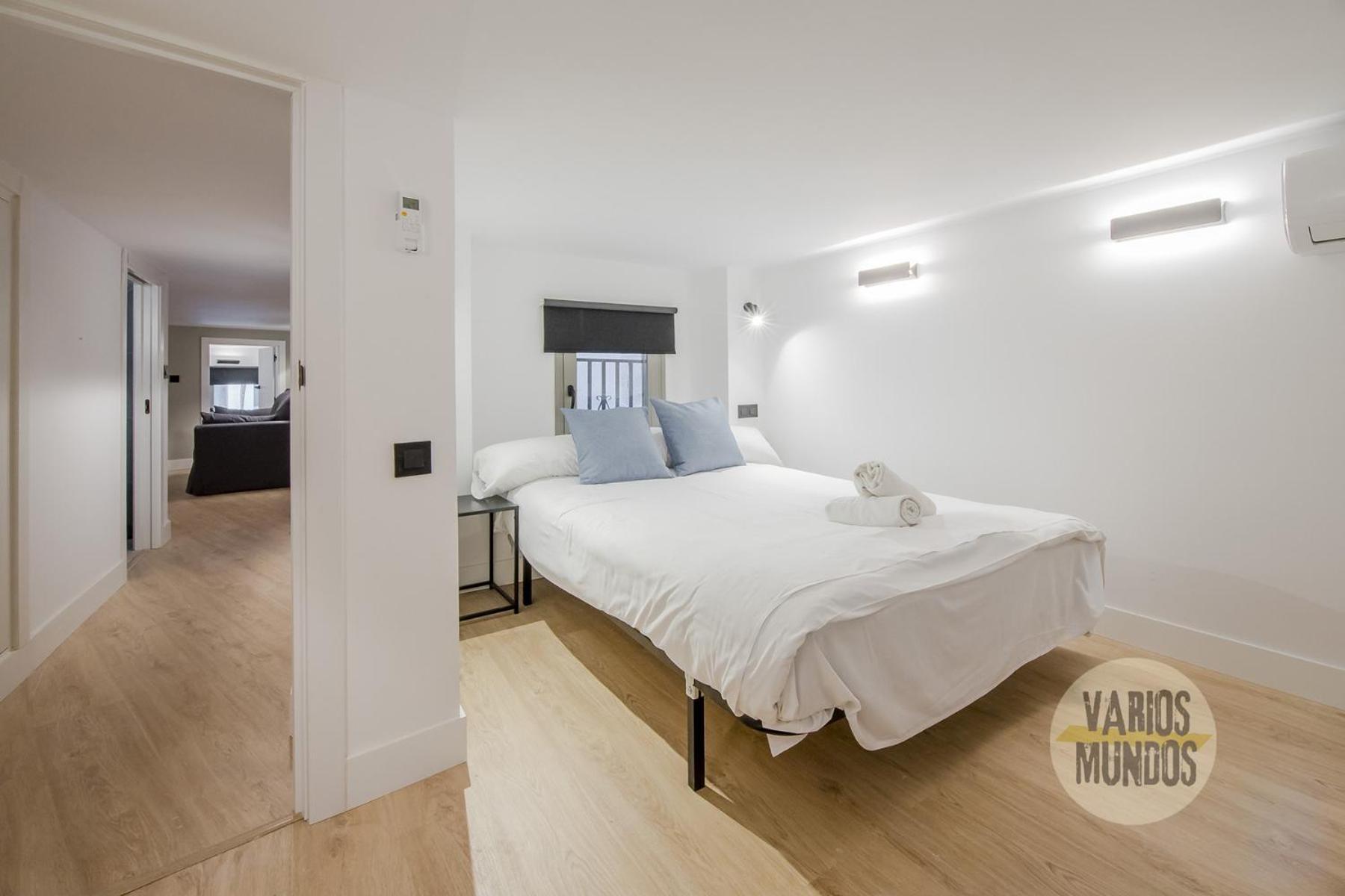 Centrico And New Bajo 10pax En Gran Via Apartment *