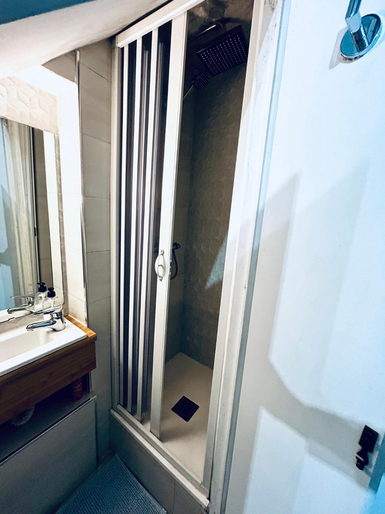 Apartment 9.apto Zona Dinamica De Estudiantes, Malasana Madrid