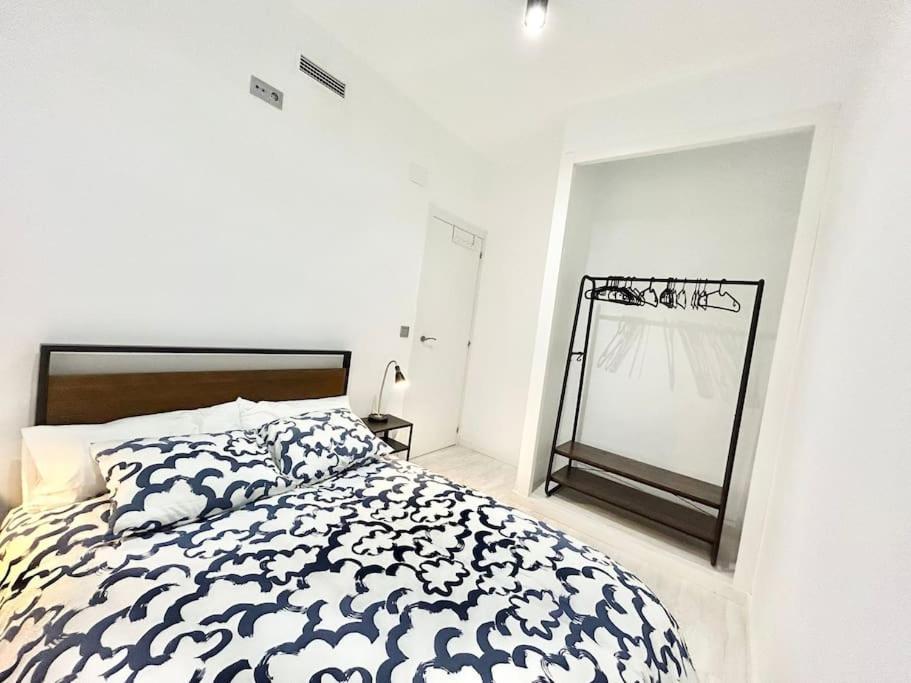 Centro Legazpi 1 Apartment *