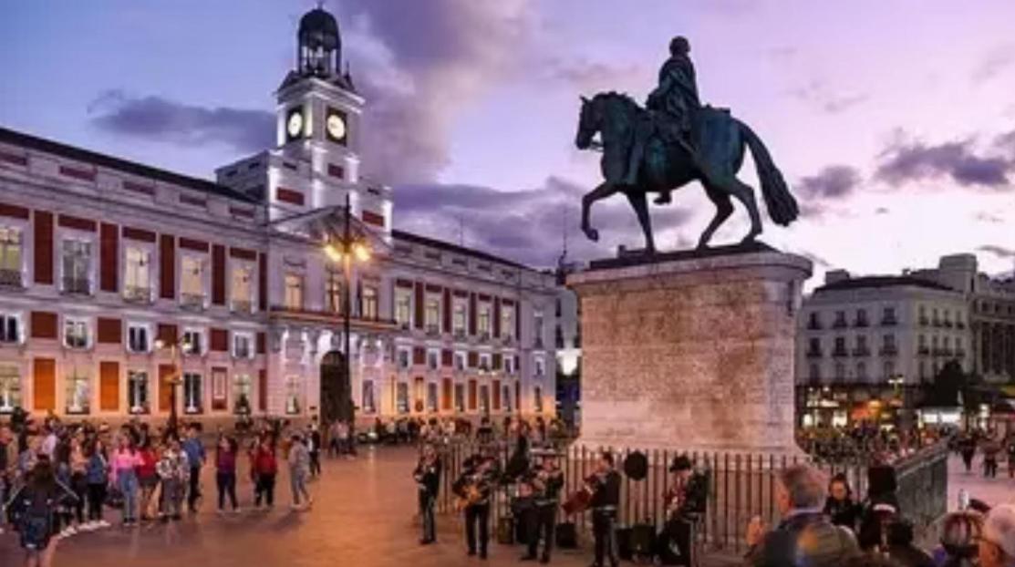 Apartment Puerta Del Sol House