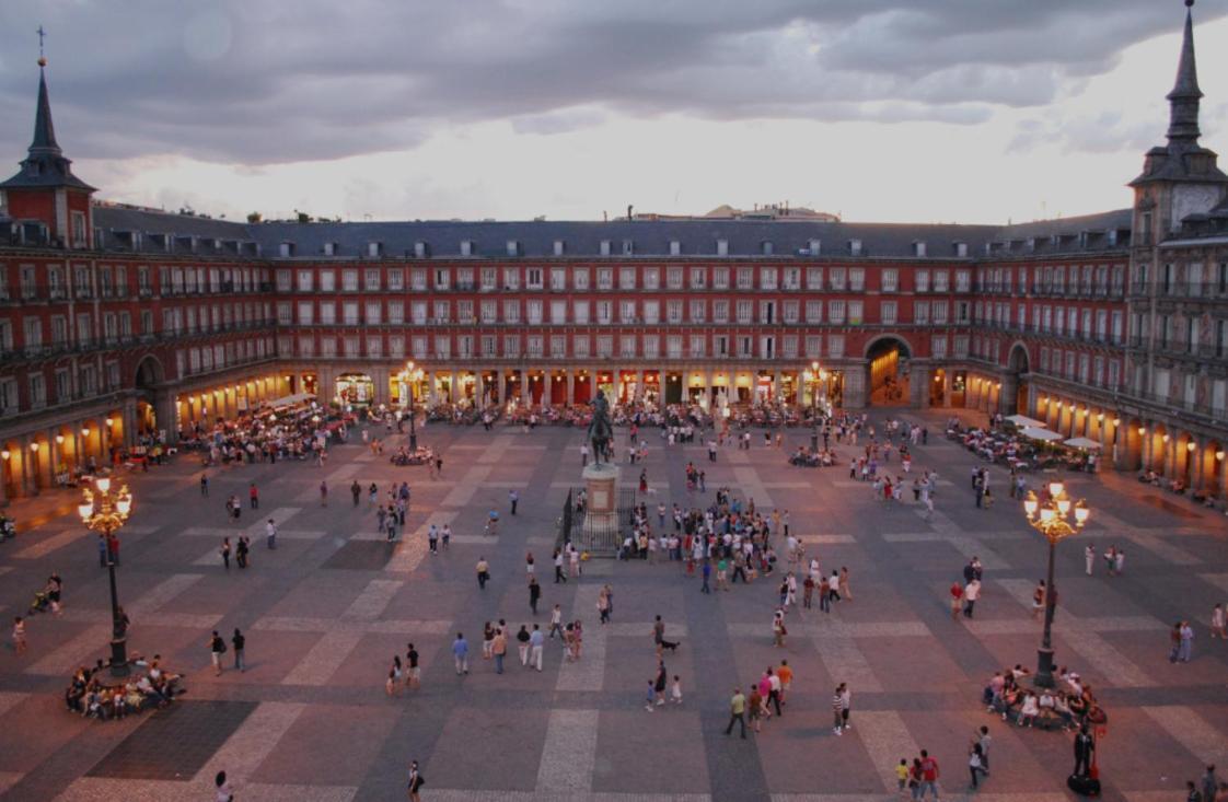 Apartment Puerta Del Sol House
