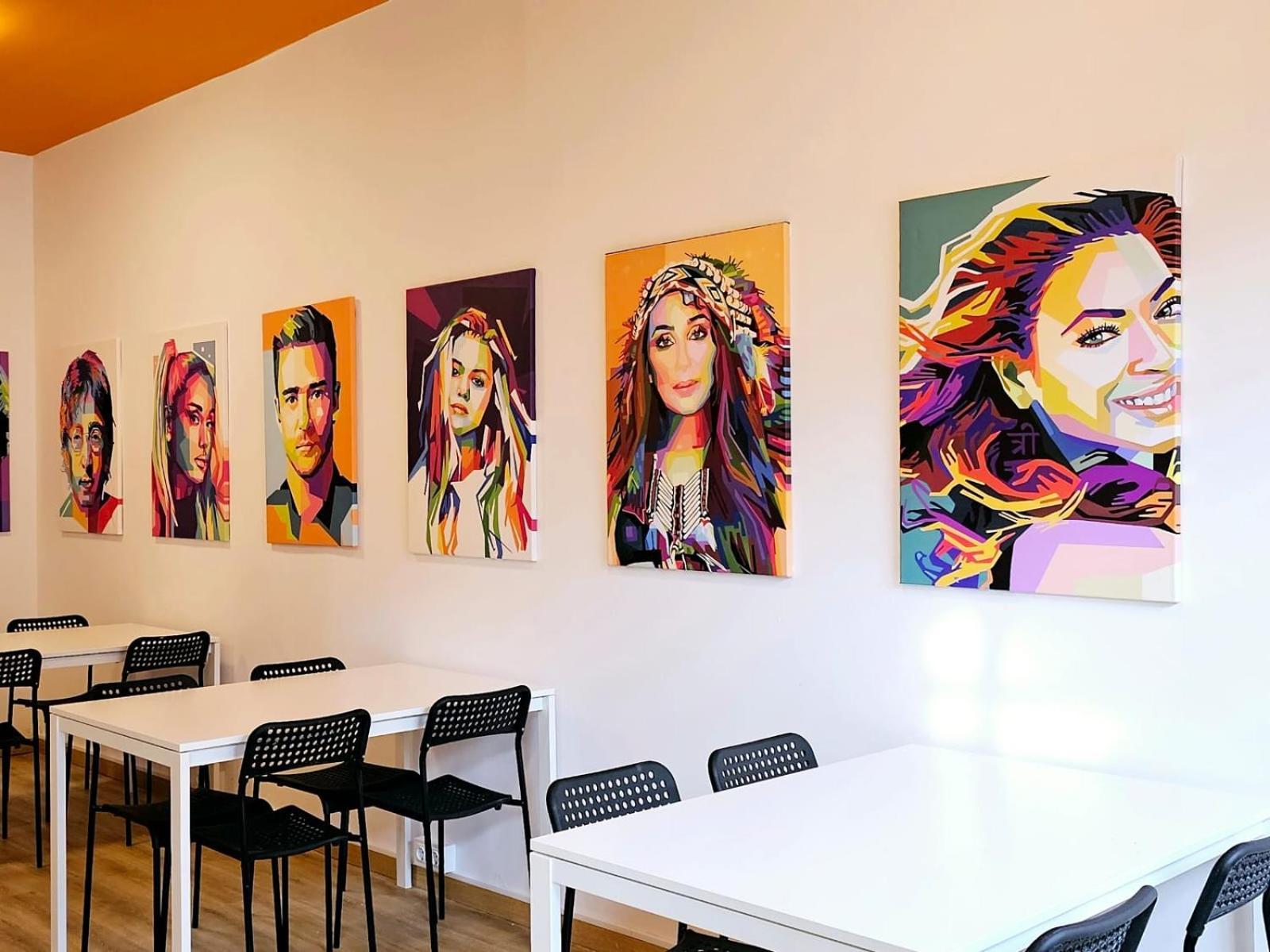 Arc House Pop Art Hostal Madrid
