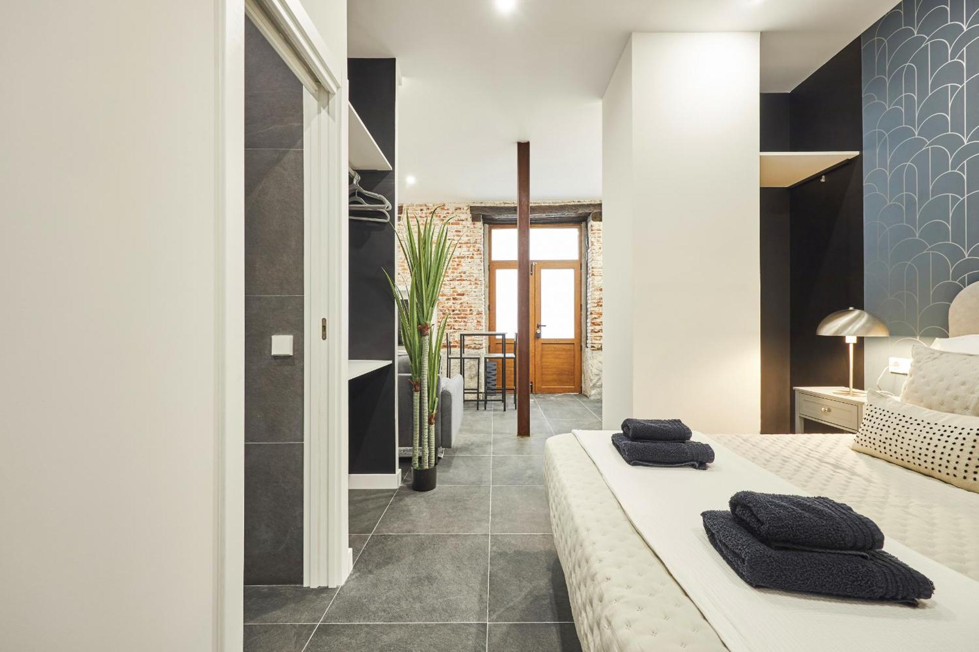 Apartment La Latina Style, By Presidence