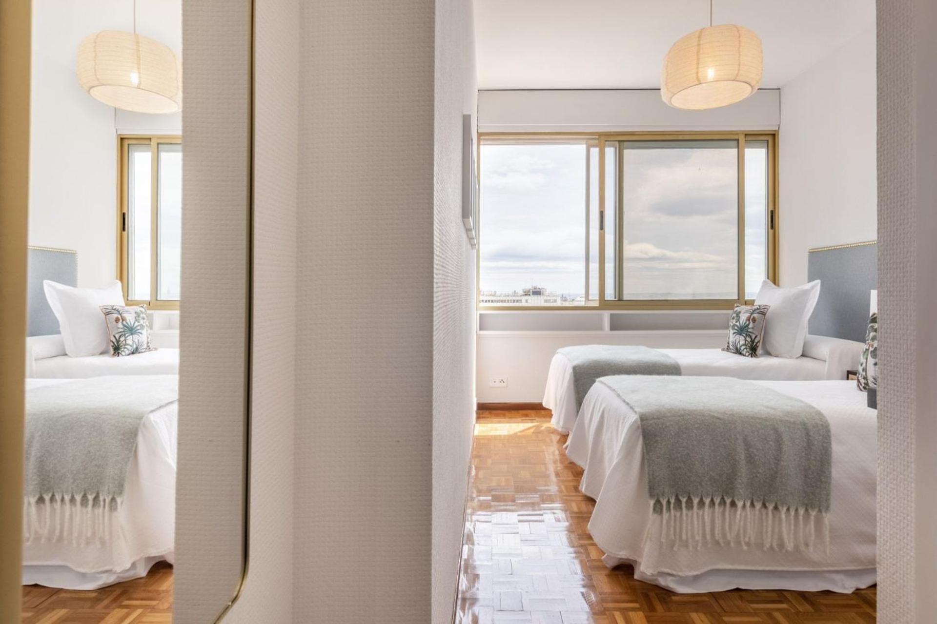 Bright For 4 With Stunning Views Princesa Ii * Madrid