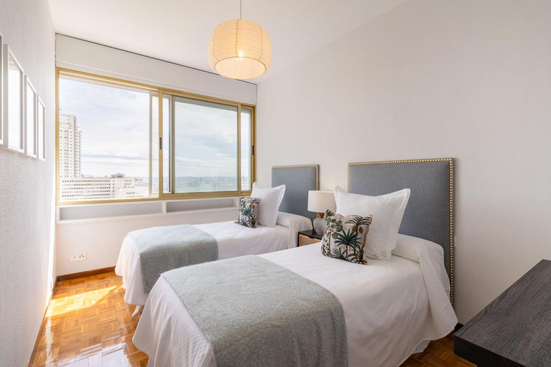 Bright For 4 With Stunning Views Princesa Ii *