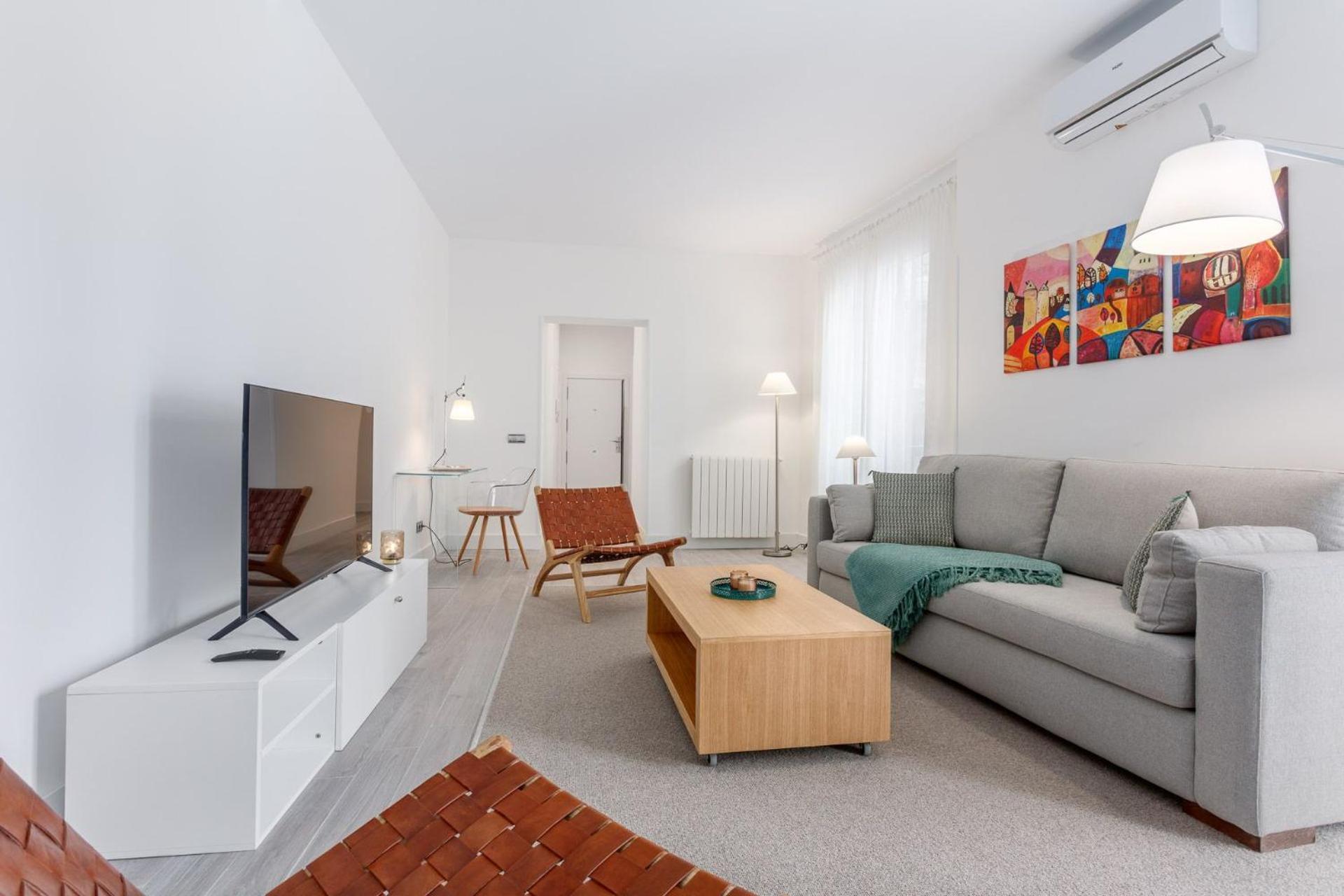 Charming Near Almudena And Royal Palace Perfect Royal Palace Ii Apartment Madrid