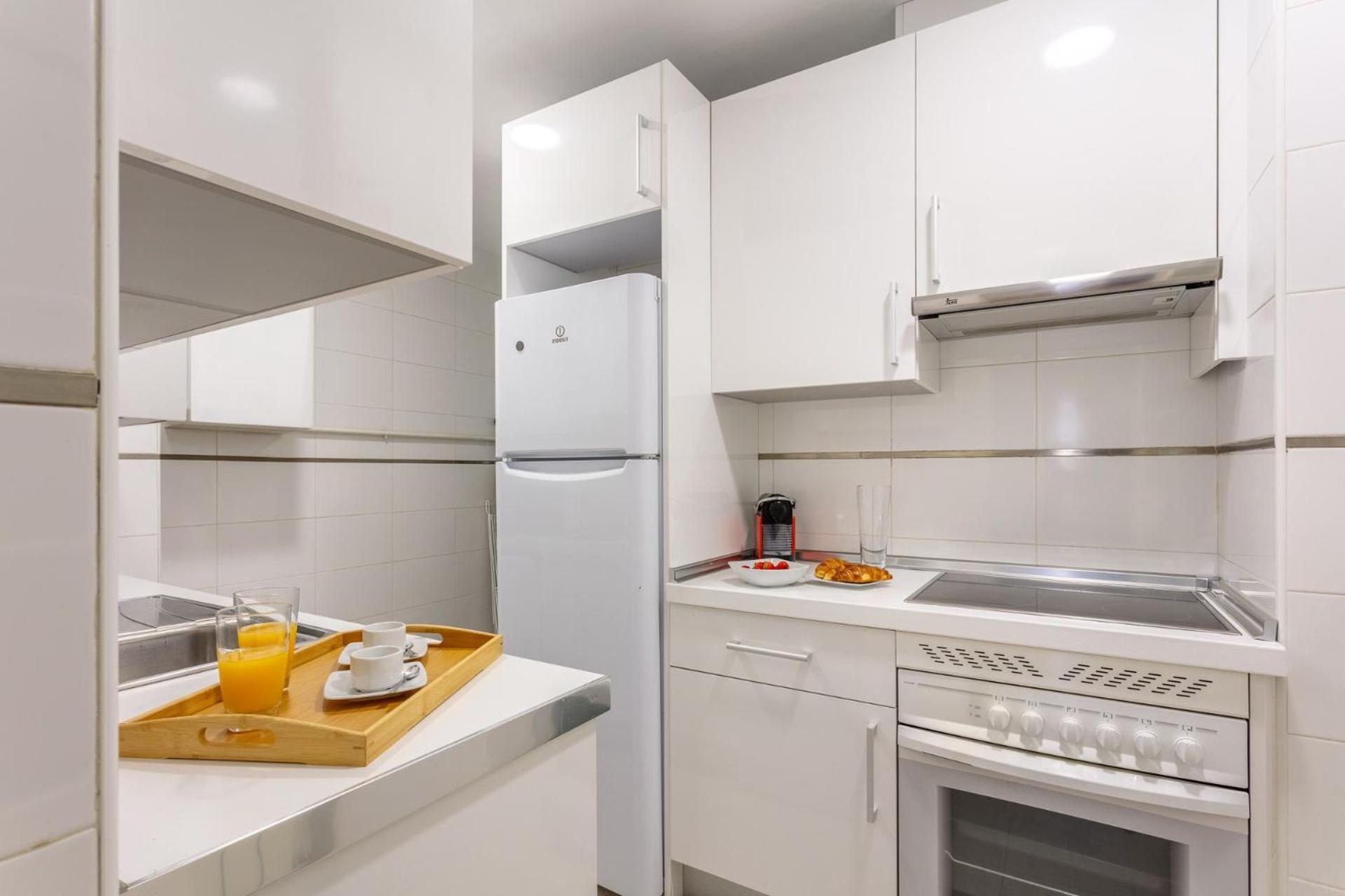 Perfect 4-person In The Heart Of Near Plaza Mayor I Apartment Madrid