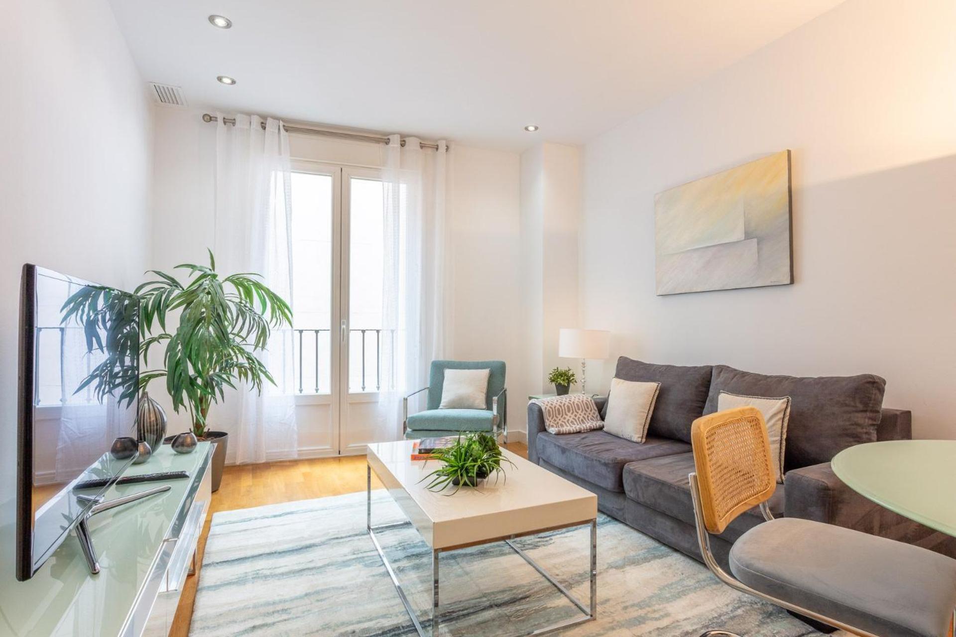 Perfect 4-person In The Heart Of Near Plaza Mayor I Apartment Madrid