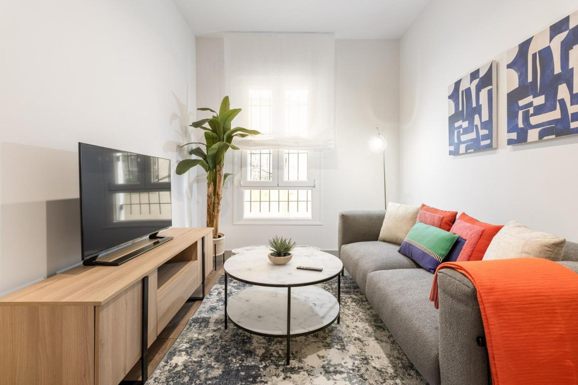 Cozy Ground-floor For 4 In Chamberi Quevedo V Apartment