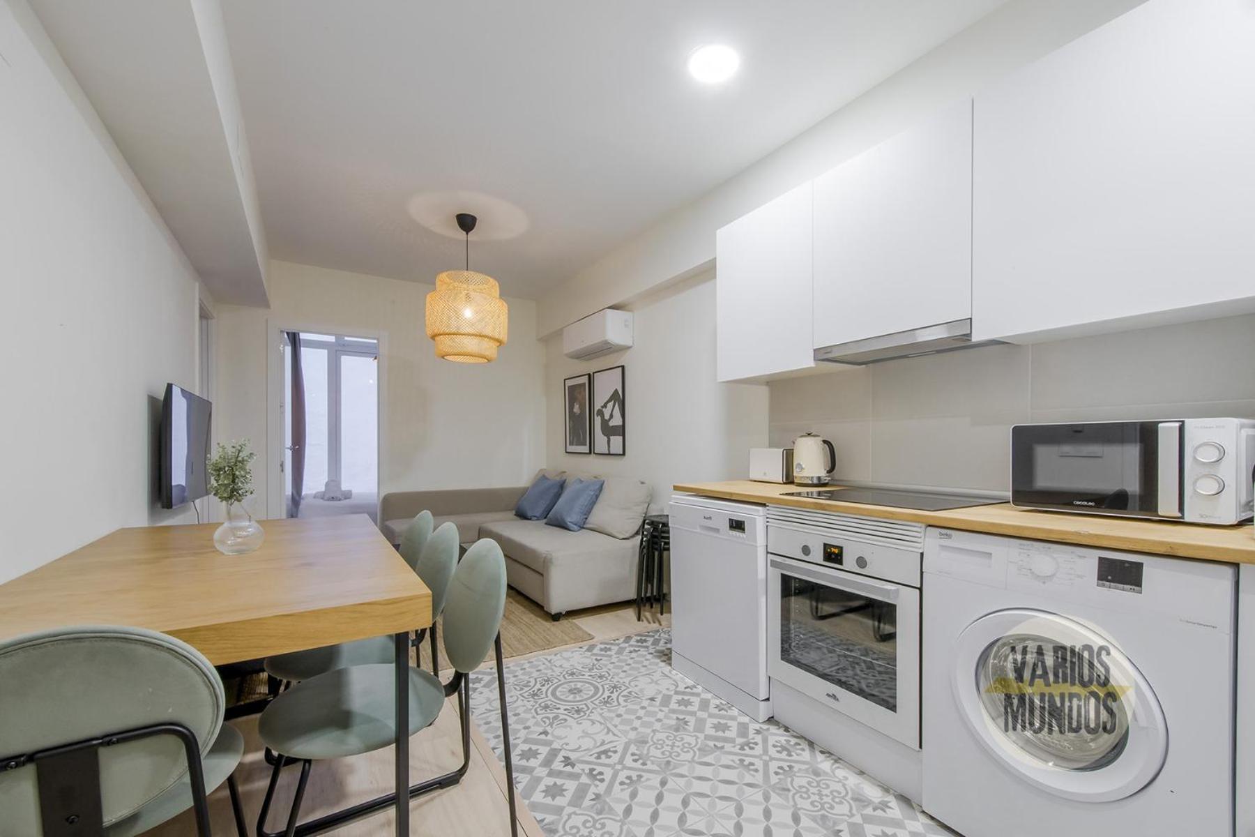 Cool 9pax En Plena Plaza De Chueca Apartment Madrid