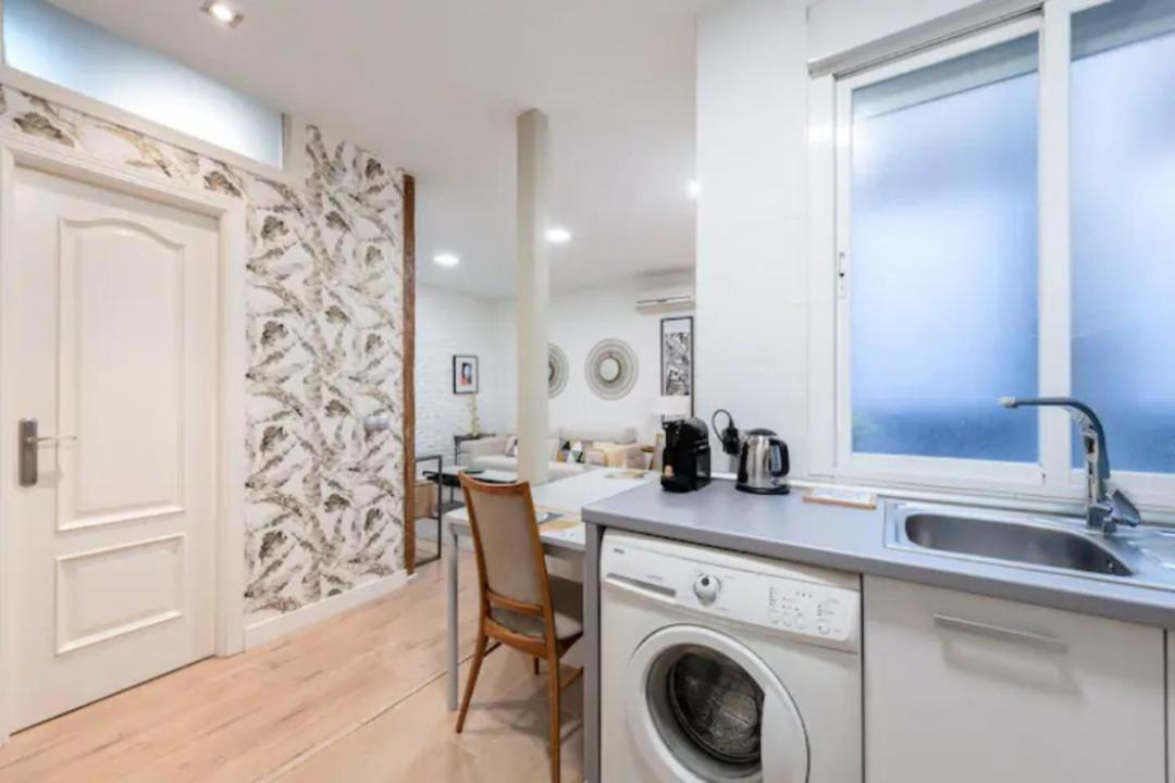 Modern, Cozy And Bright- 2bd 1bth- Tetuan Apartamento