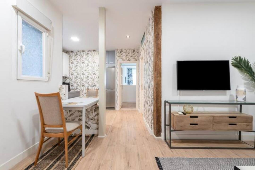 Modern, Cozy And Bright- 2bd 1bth- Tetuan