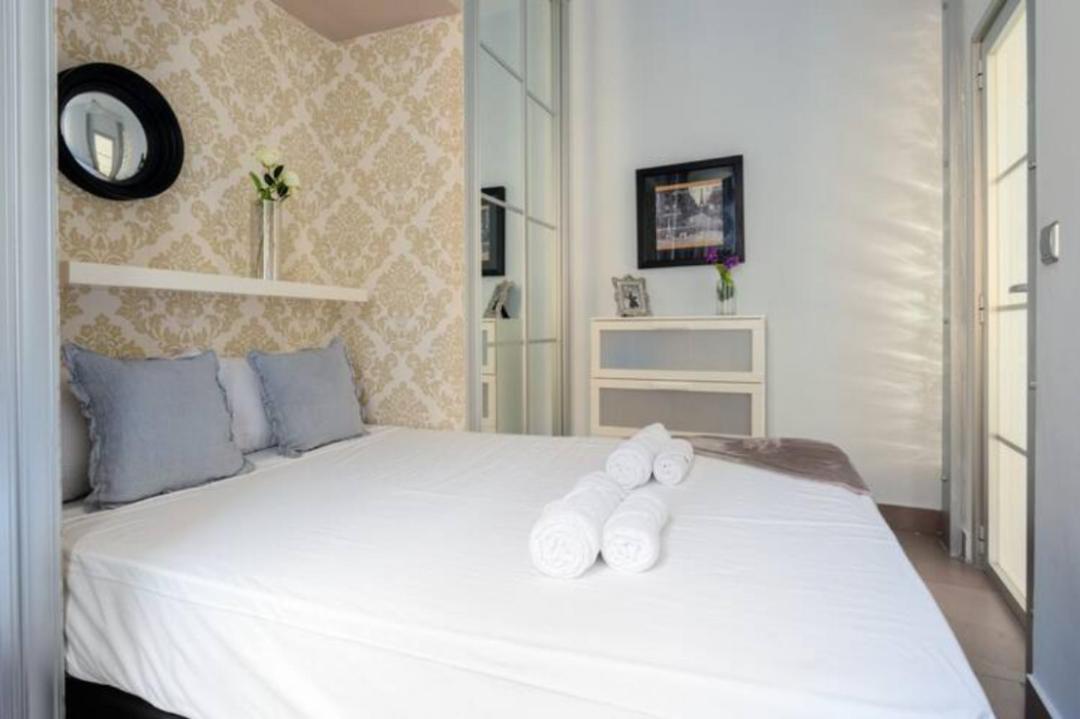 Modern And Bright- 1bd 1 Bth Furnished- Sol In Downtown Area Apartamento