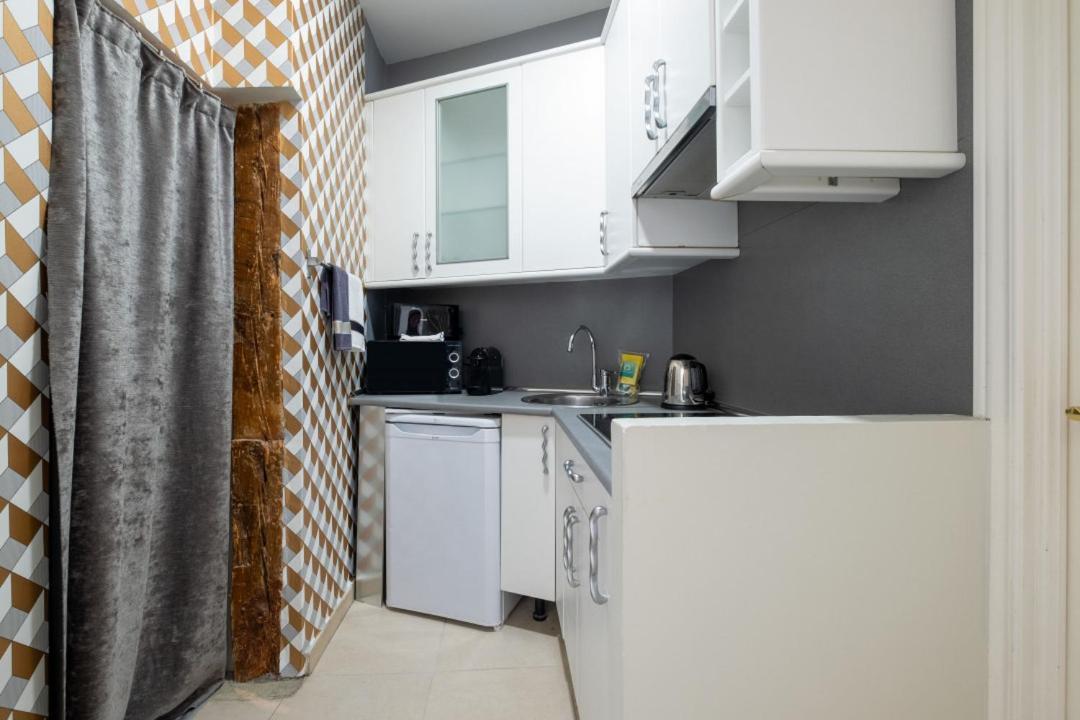 1 Bedroom 1 Bathroom Furnished - Sol - Bright Refurbished - Mintystay *