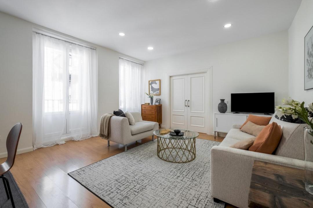1 Bedroom 1 Bathroom Furnished - Sol - Bright Refurbished - Mintystay Madrid